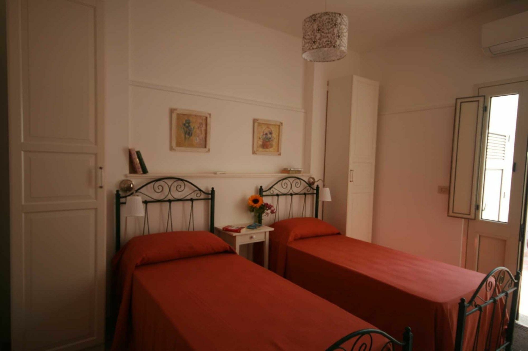 Bed and Breakfast Santa Maria De Lu Trisciulu Кастриньяно-дель-Капо Экстерьер фото